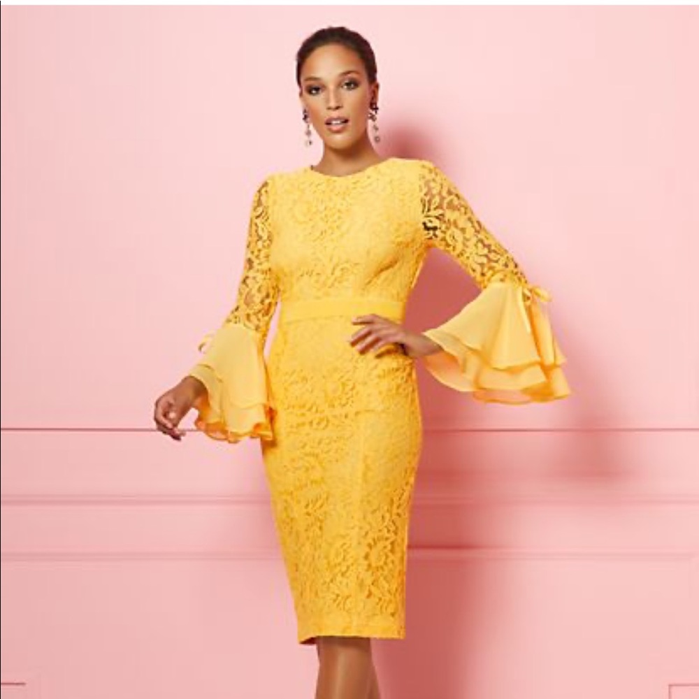 Eva Mendez yellow lace dress.